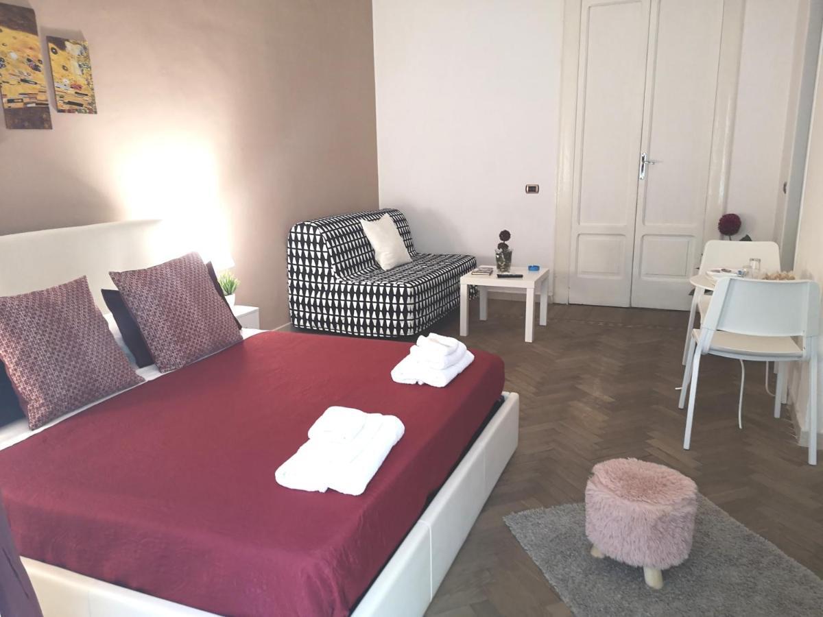 Domus Luigi Leone Bed & Breakfast *