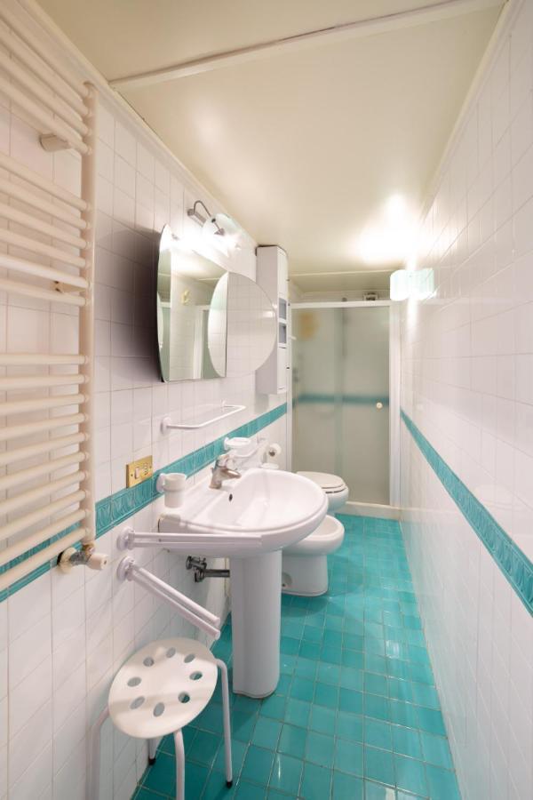Portalba Palace: Spacious Three-bedroom With Views