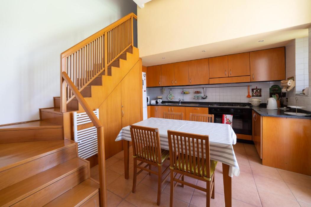 Portalba Palace: Spacious Three-bedroom With Views * Naples