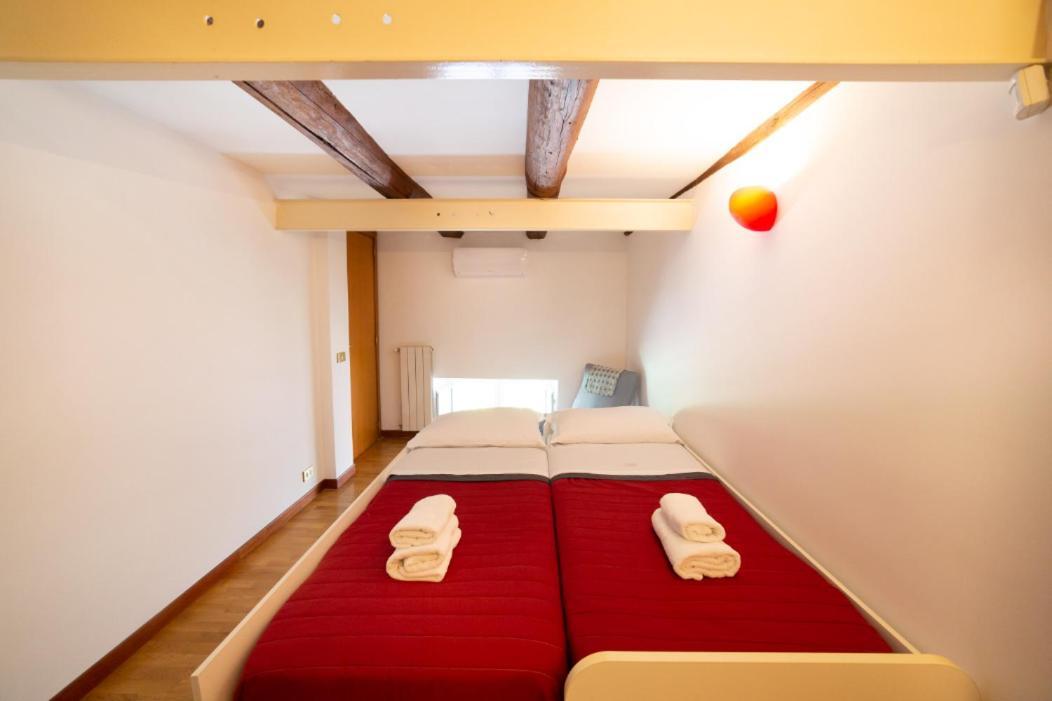 Apartment Portalba Palace: Spacious Three-bedroom With Views *
