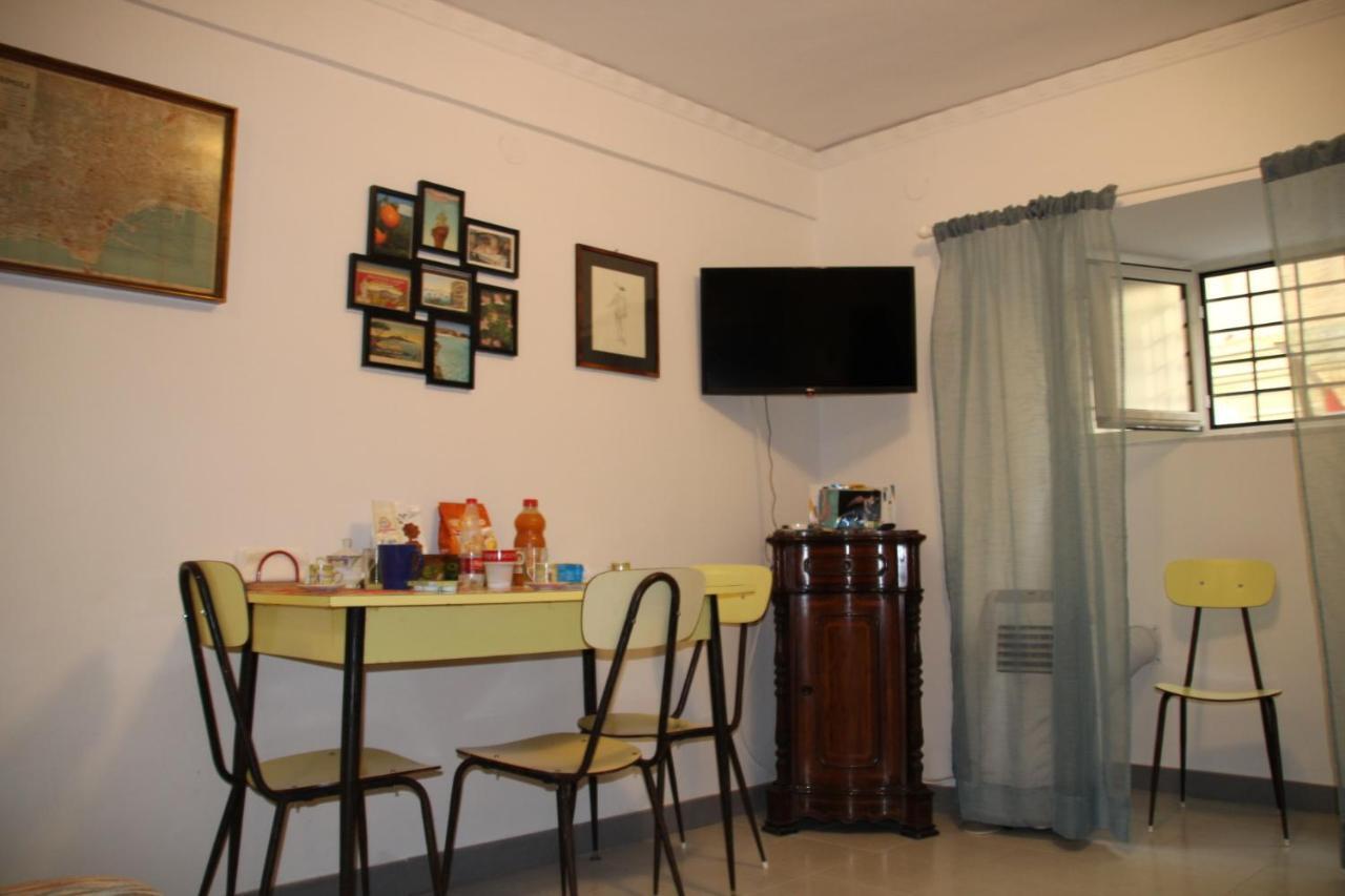 San Gregorio Suite&breakfast * Naples