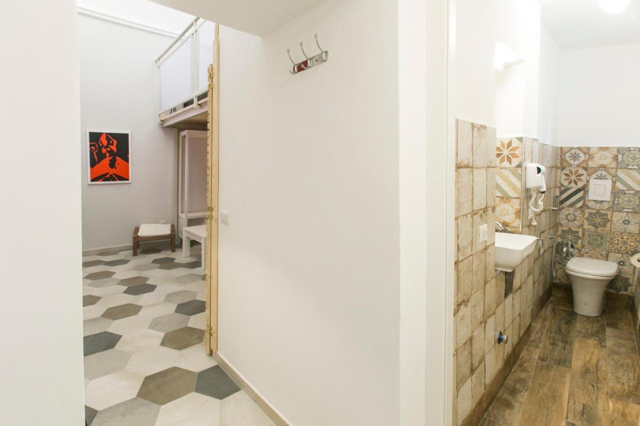 Anticaglia/24 Bed & Breakfast *