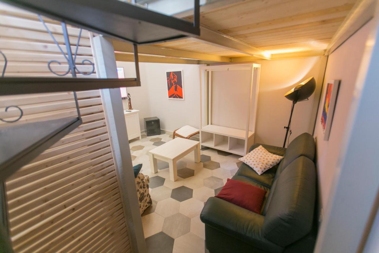 Bed & Breakfast Anticaglia/24 Naples
