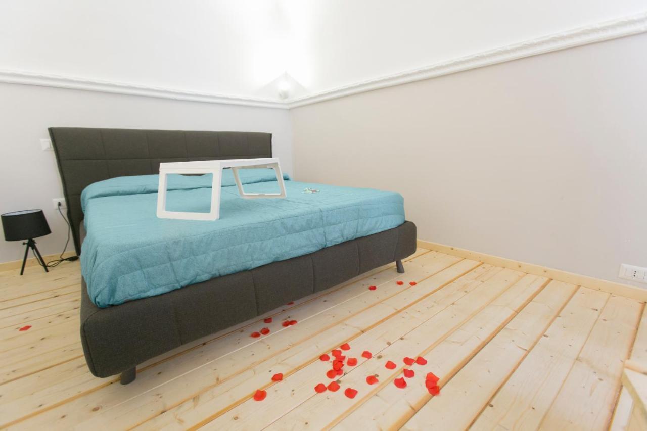 Anticaglia/24 Bed & Breakfast Naples