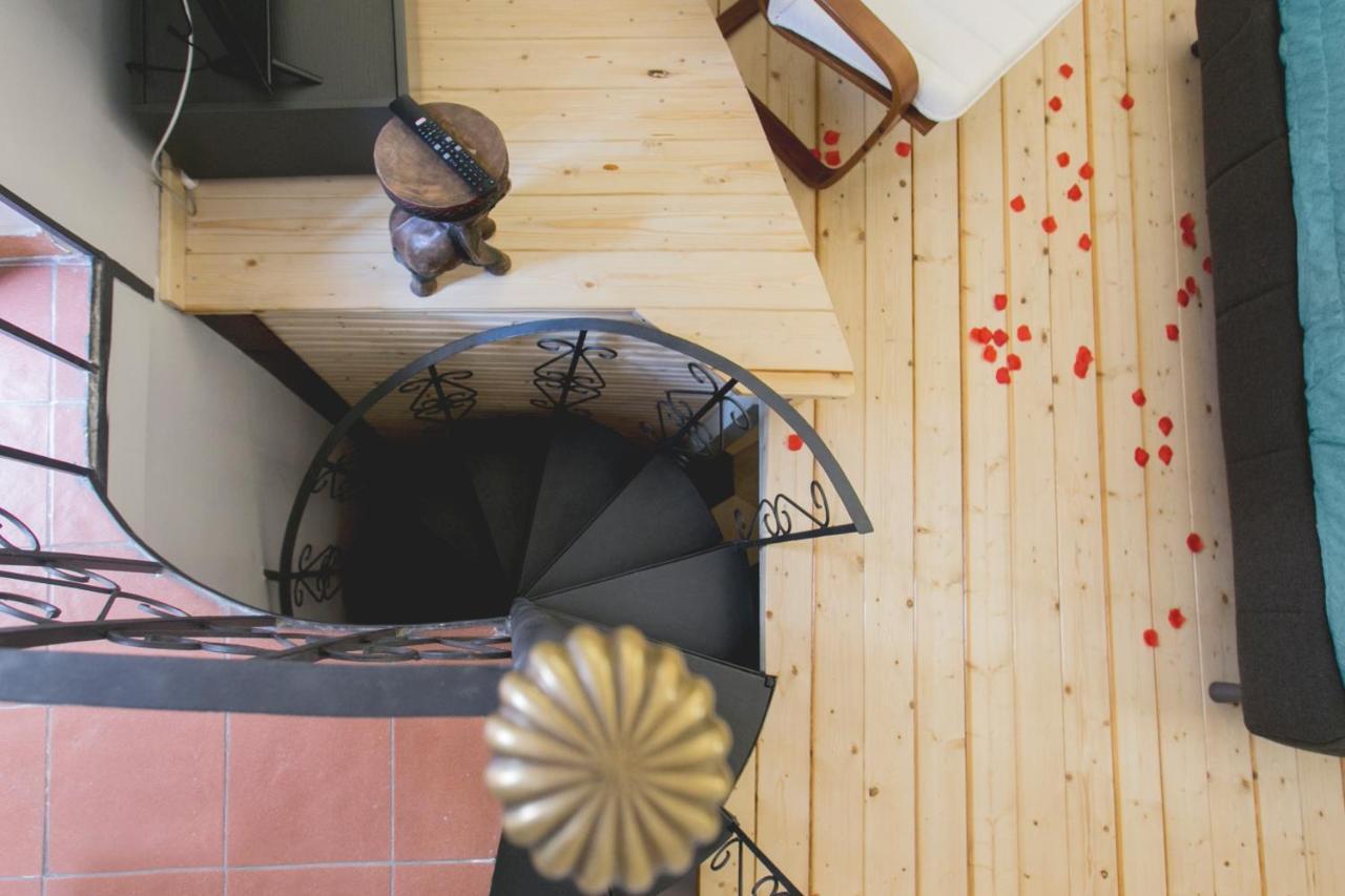 Anticaglia/24 Bed & Breakfast *