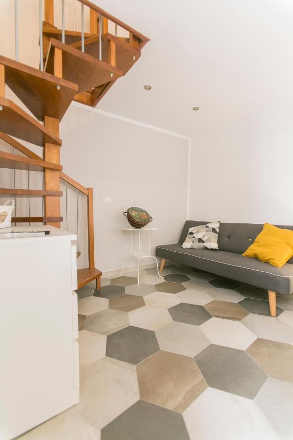 Anticaglia/24 Bed & Breakfast Naples