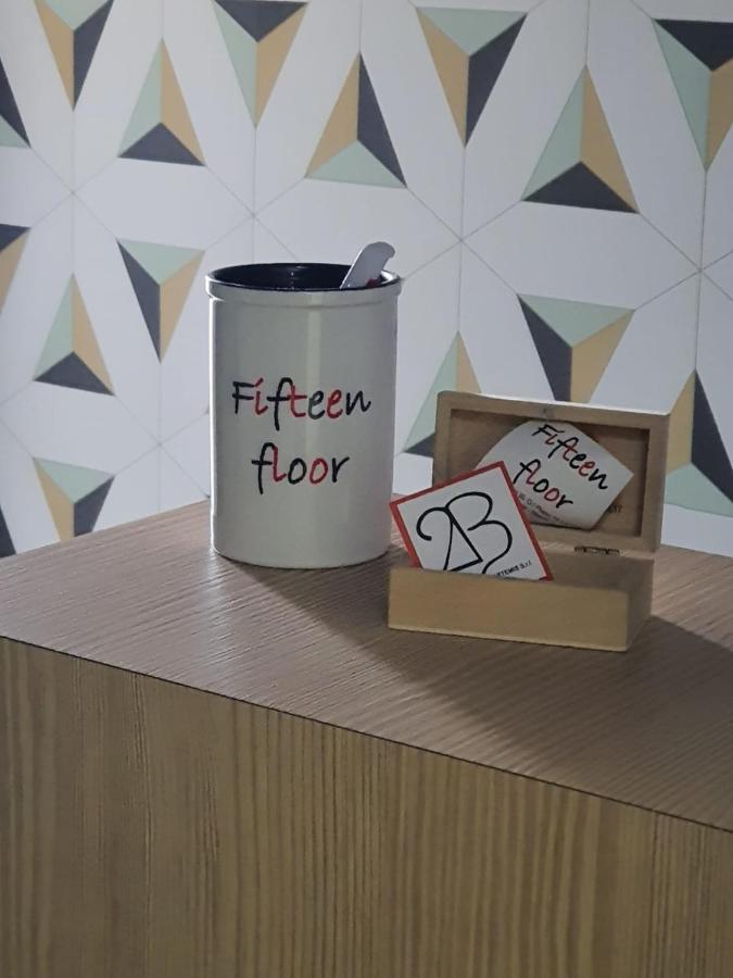 2b Fifteen Floor Bed & Breakfast