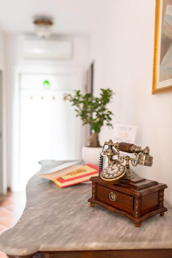 Residenza Reale * Naples