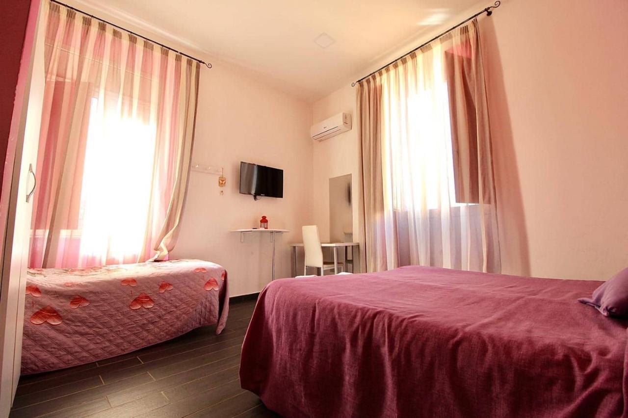 Simsara 2* Naples