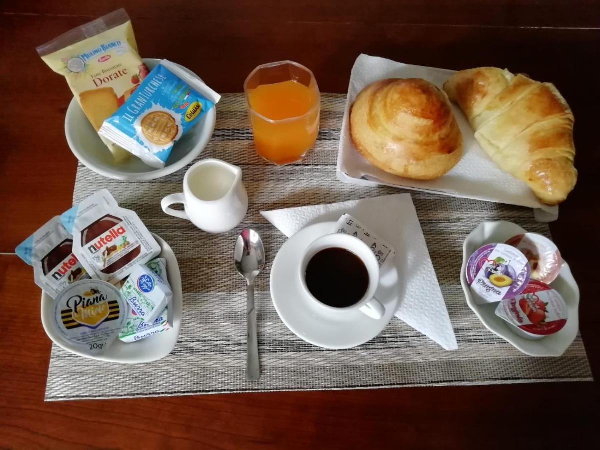 Rosso Di Sera Bed & Breakfast 2*