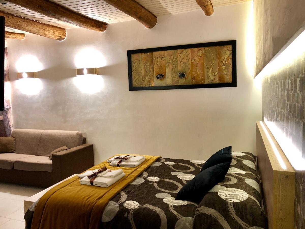 Relais Piazza Del Plebiscito Bed & Breakfast Naples