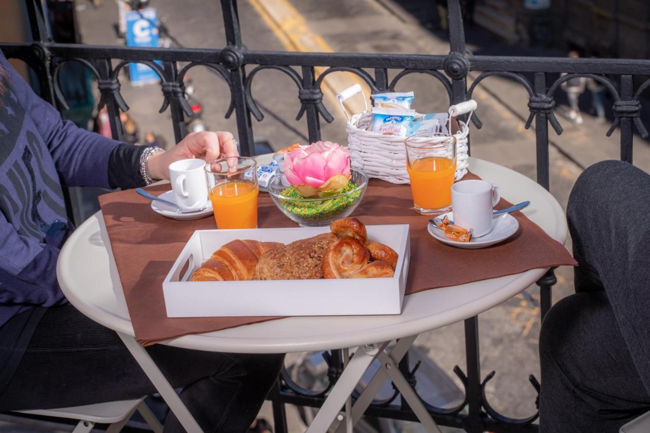 Bed & Breakfast Dolcevita Naples