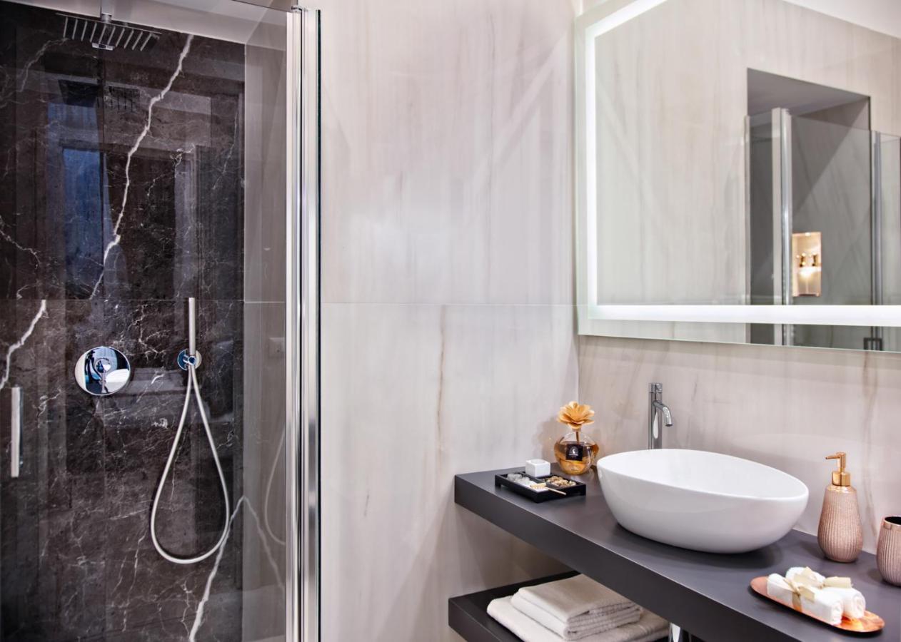 Bed & Breakfast La Lepre Naples
