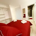 Rosso Partenopeo Suite