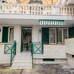 Materdei Metro Apartment