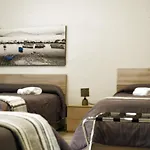 Vanzi Rooms