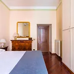 Grand Classic Apartment At San Martino By Napoliapartments