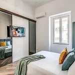 Claudia\'S Home