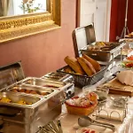Napolit\'Amo Hotel Principe