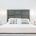 Giordano Suite Center