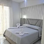 Bebsantaniellohouse1