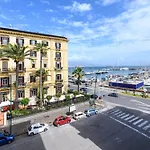 Marina Rooms