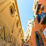 Residenza Capano Charming House By Napoliapartments