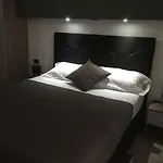 Mb95 - Mezzocannone Luxurious Bed&Breakfast
