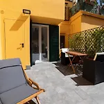 Galluppi Studio Flat By Houseinnaples