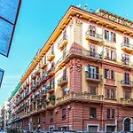 Ferdinando Arthouse Oversized Modern Apartment - By Gocce Team