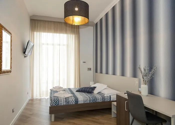 Garibaldi Rooms