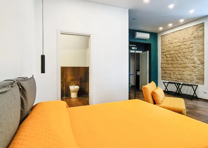 Casa Calu Castel Dell\'Ovo