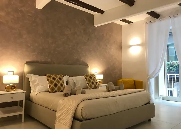 Napoli Plebiscito Apartment
