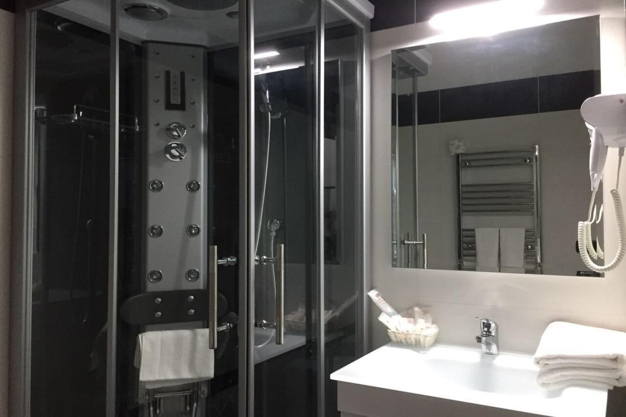 Mb95 - Mezzocannone Luxurious Bed & Breakfast
