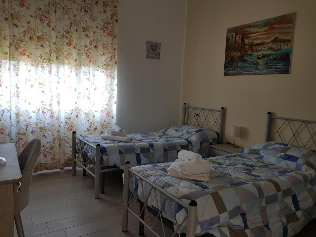 Bed & Breakfast Casa Le Ali - Fraternita E Spiritualita Nel Cuore Di Naples