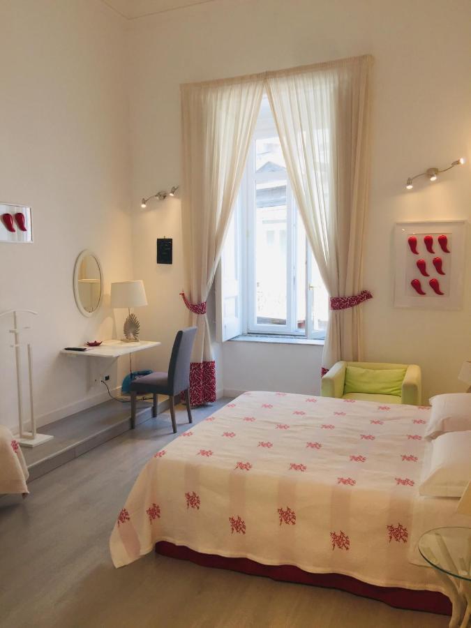 Neapolis Bellini Naples