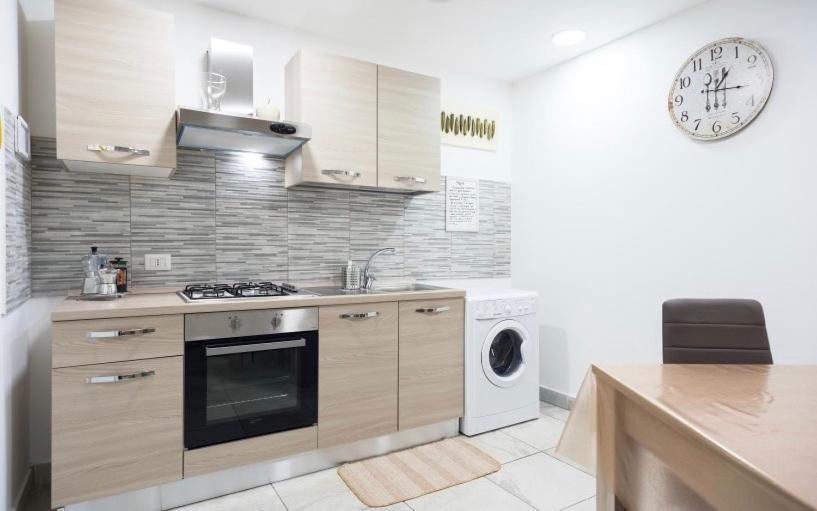Graphite House Apartment Naples