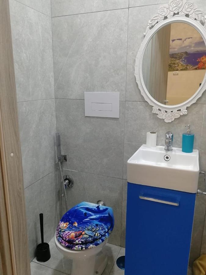 Apartment Sweet 64