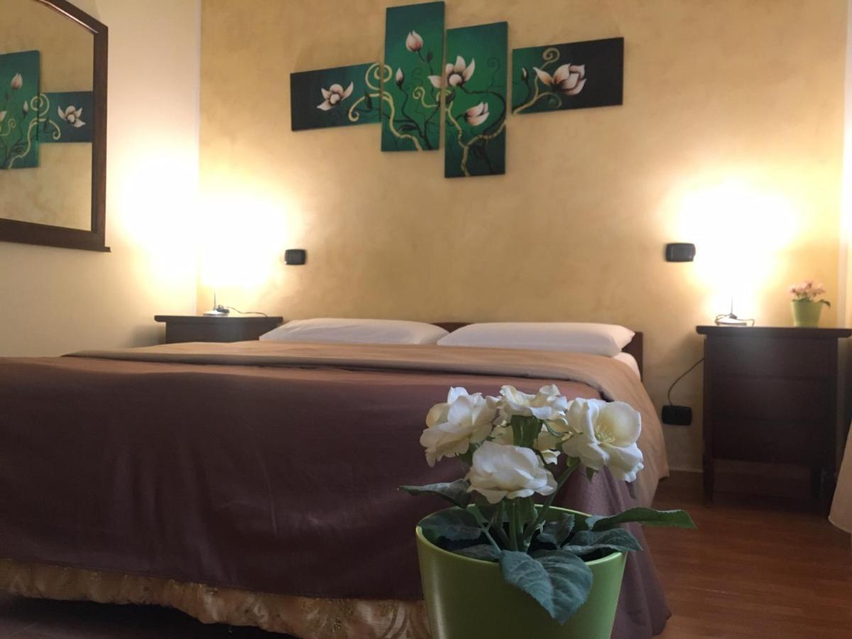 Maria 3* Naples