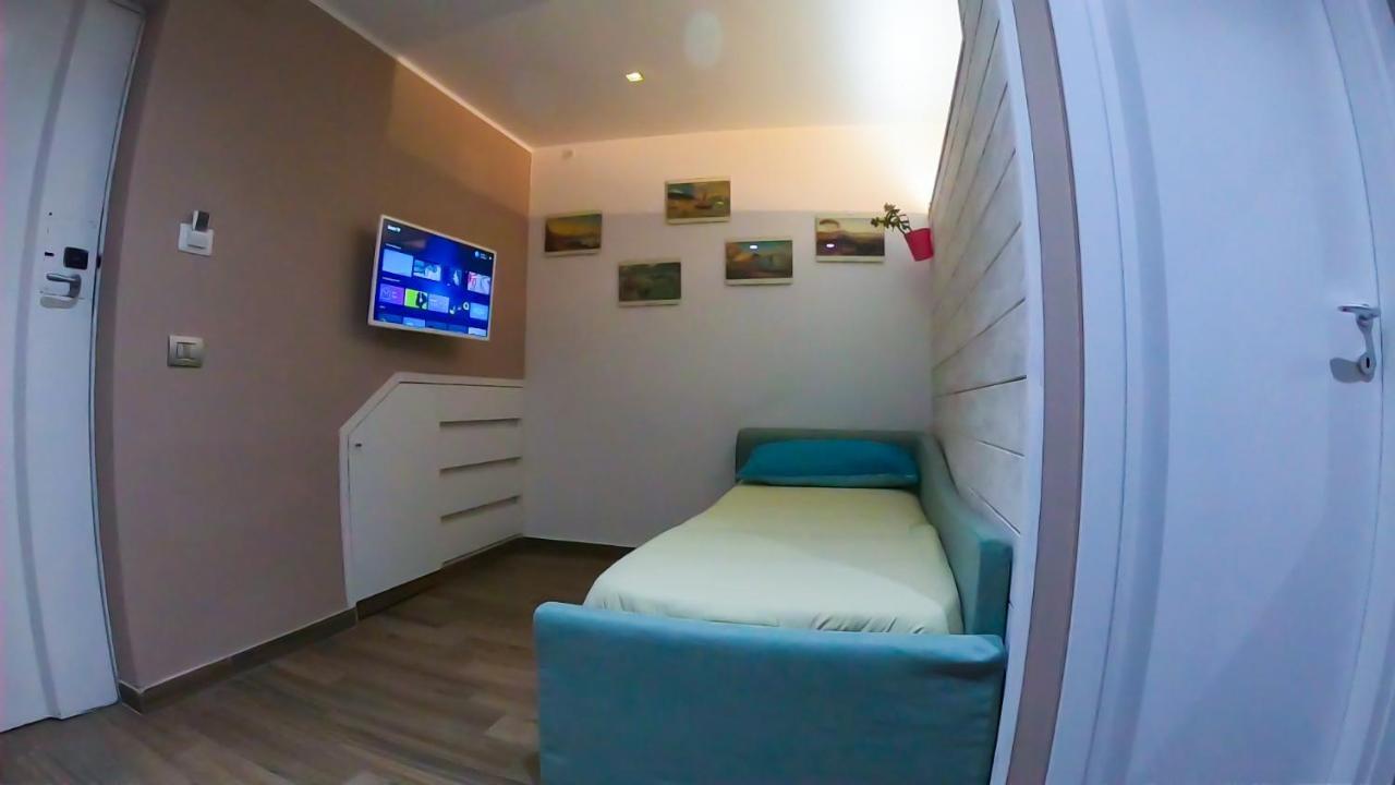 Blumon House *