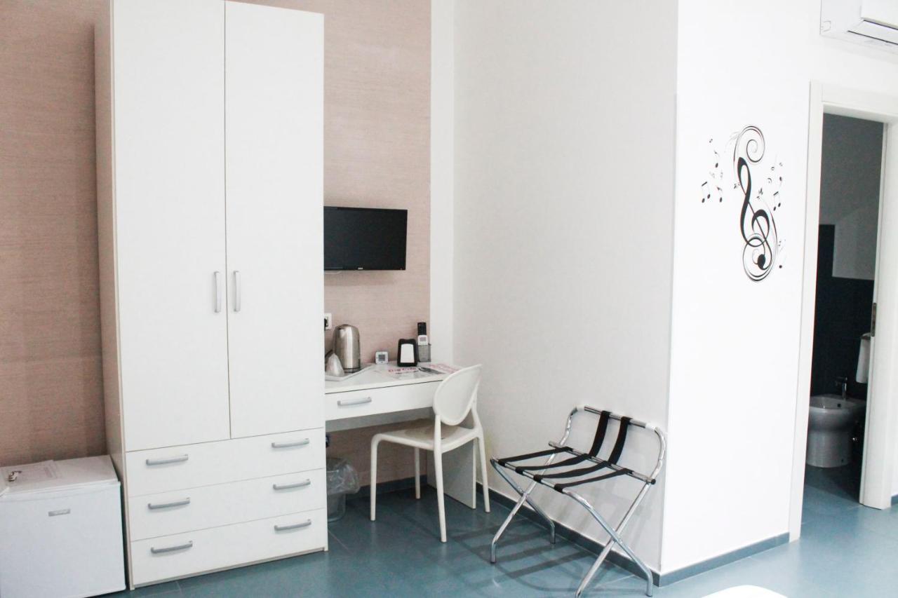 Mascalzone Latino Luxury 2* Naples