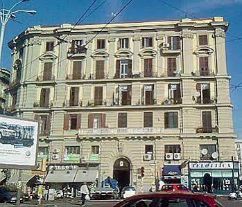 Bed & Breakfast Napoli Centrale Guest house