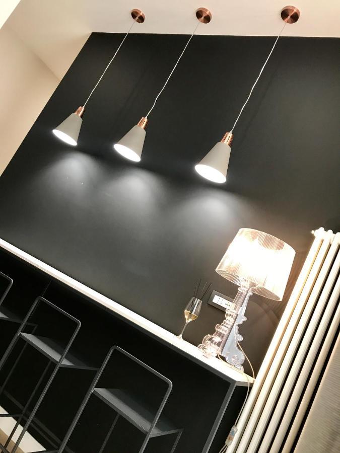 Five Boutique Naples
