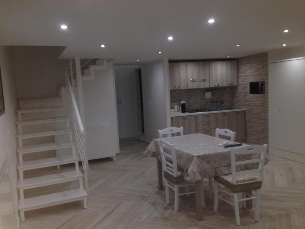 Holiday home Piedigrotta 57