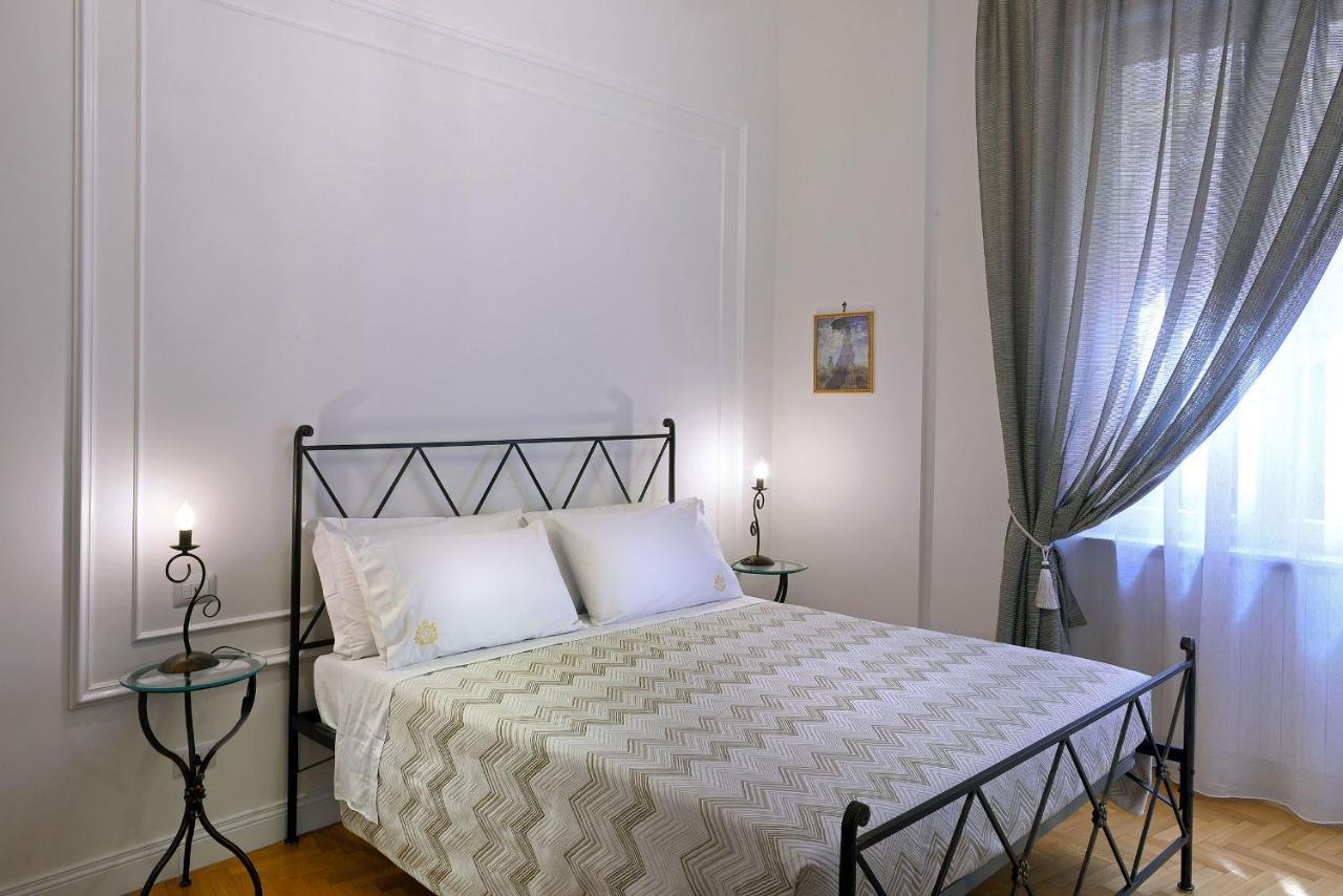 Residenza Borbonica Bed & Breakfast 2*