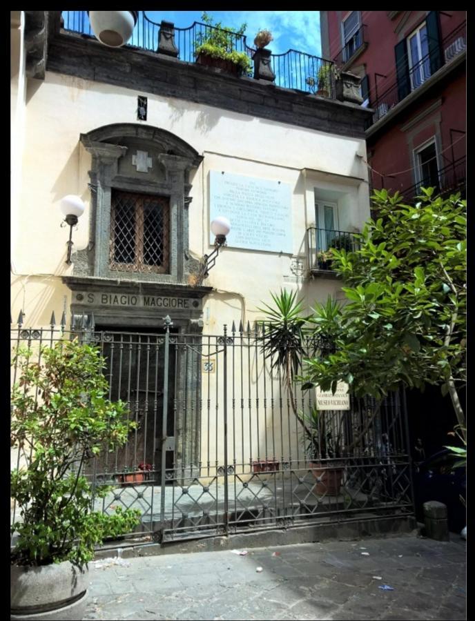 Blumon House *