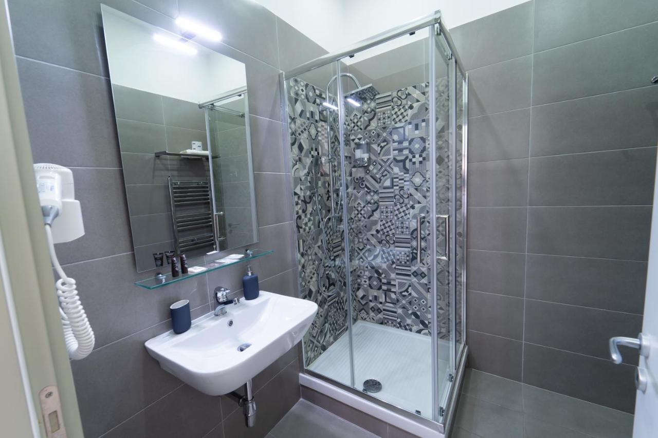 Guest house Royal H Umberto I, Centro, By Clapa Group Naples