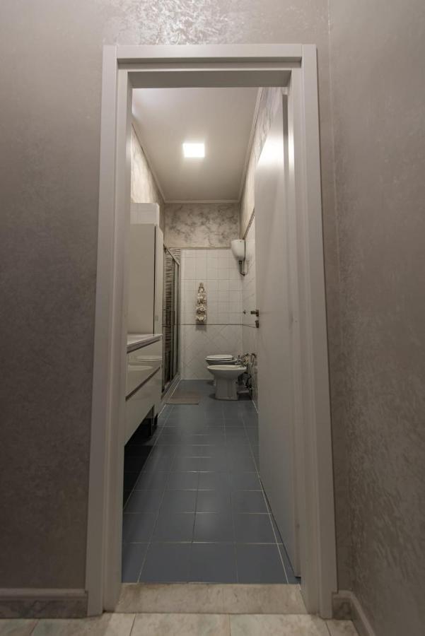 Materdei Metro Apartment Naples