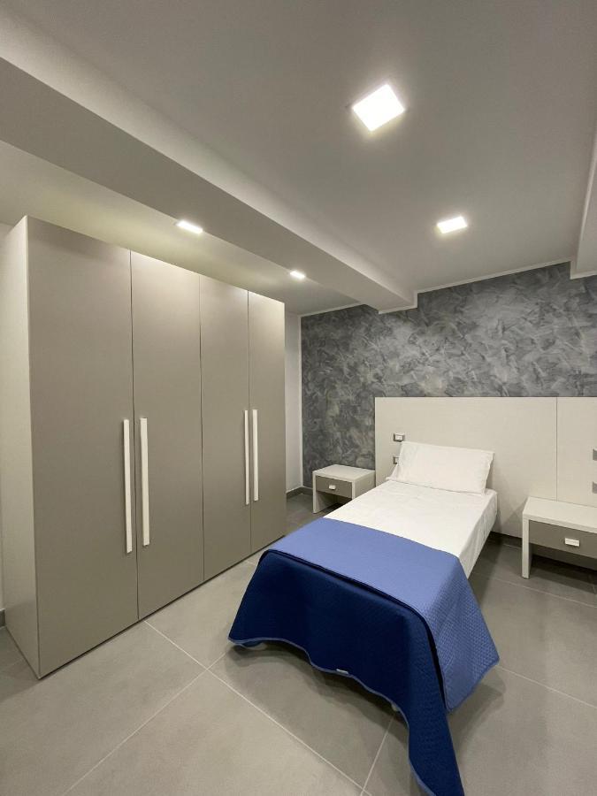 3 Chiaia Bed & Breakfast Naples