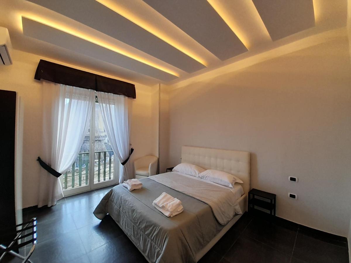 Tiffany & Babylon Luxury Aparthotel Naples